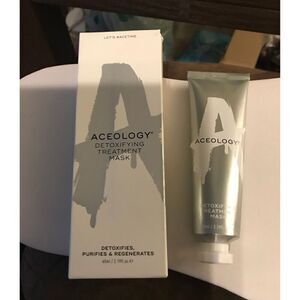 ACEOLOGY FIRMING TREATMENT MASK + Detoxifying Treatment Mask face NEW